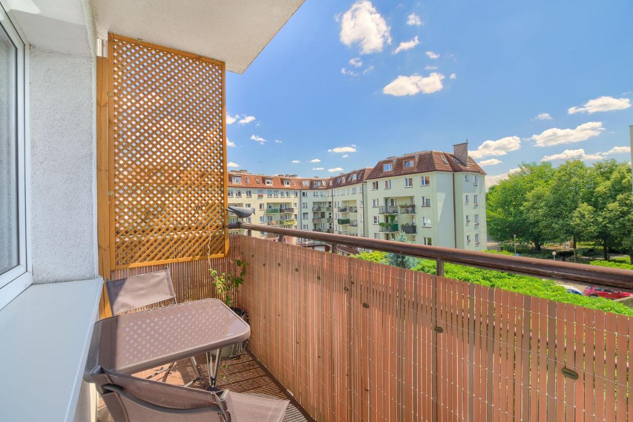Family Center Spot Apartment Poznan Ngoại thất bức ảnh