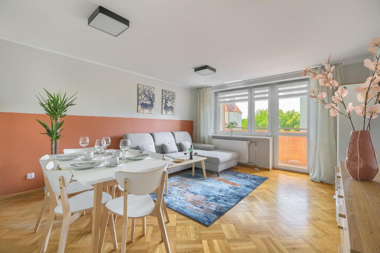 Family Center Spot Apartment Poznan Ngoại thất bức ảnh