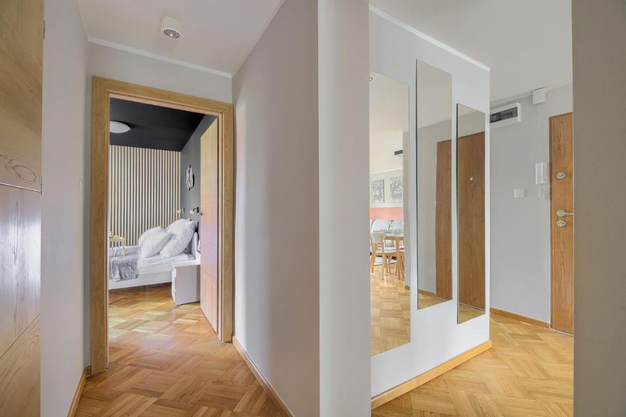 Family Center Spot Apartment Poznan Ngoại thất bức ảnh